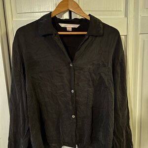 Victoria's Secret Black silk Cropped Button-down